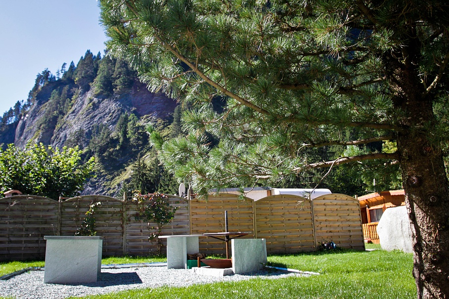 Grillplatz - Camping Rania - Zillis - Graubünden